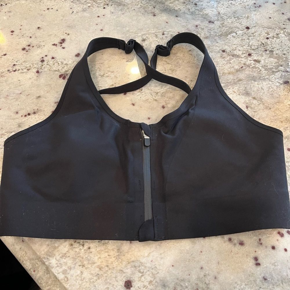 Athleta Black Zip & Hook Front Closure Cross Back Sports Bra sz M EUC